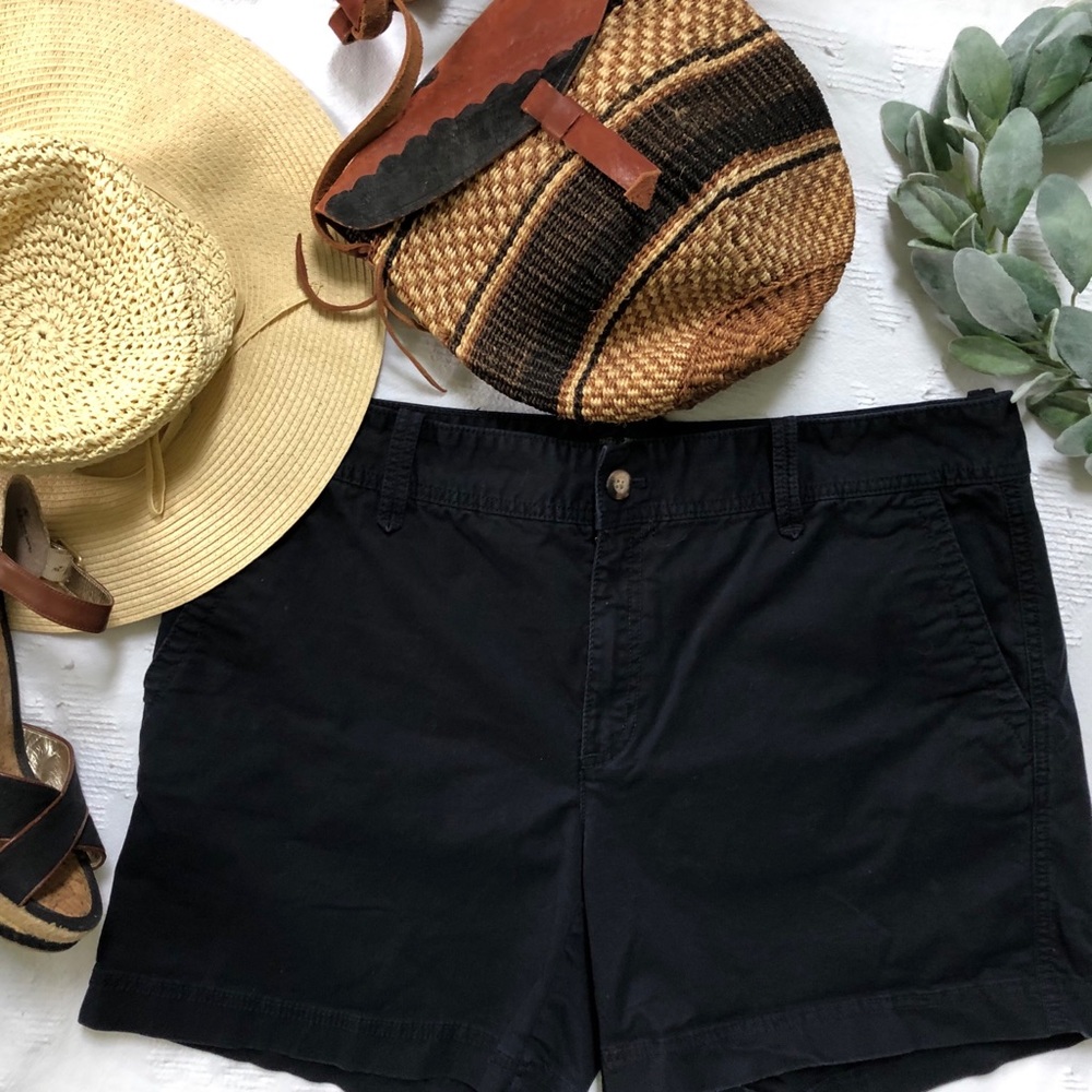 4/$20 Black Eddie Bauer Twill Shorts